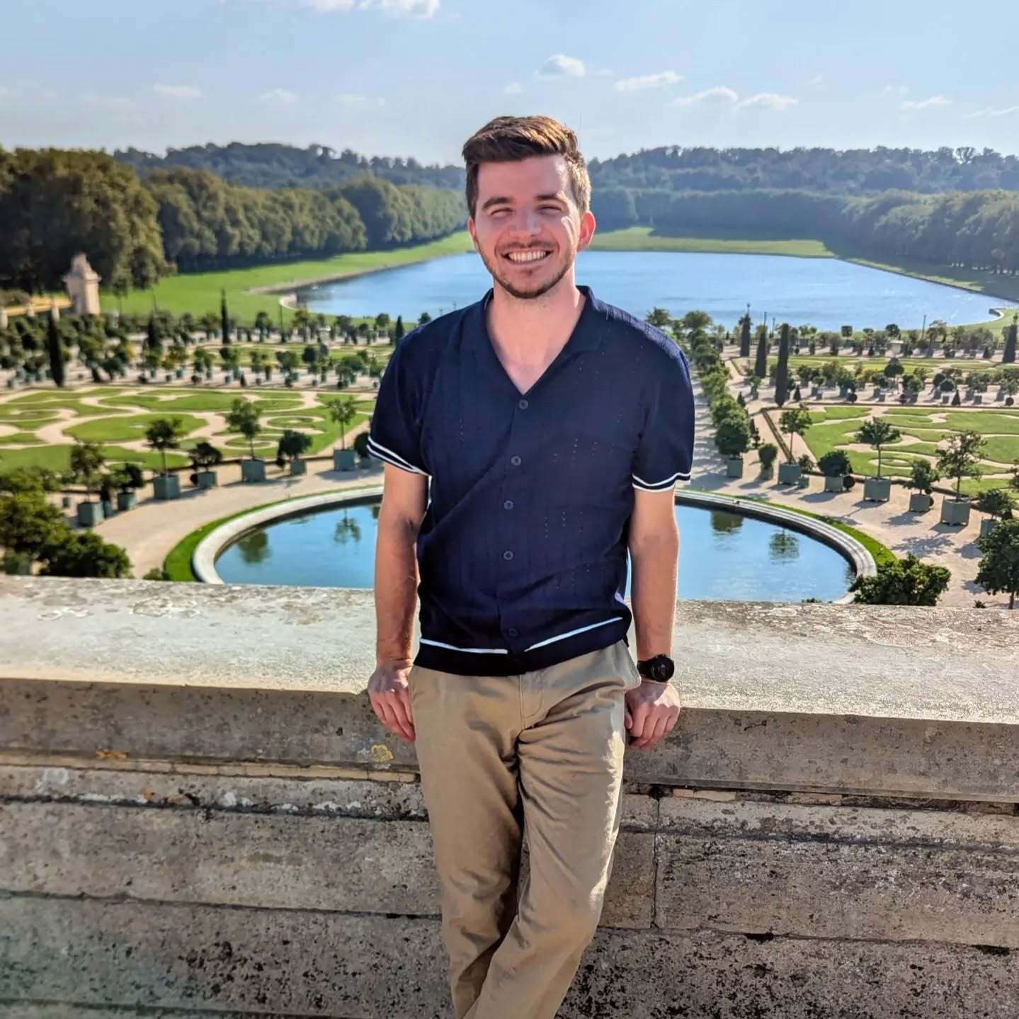 Solo Europe Trip! Toured the Versailles Palace and gardens today. Sorry my eyes are so squinty it was sunny.